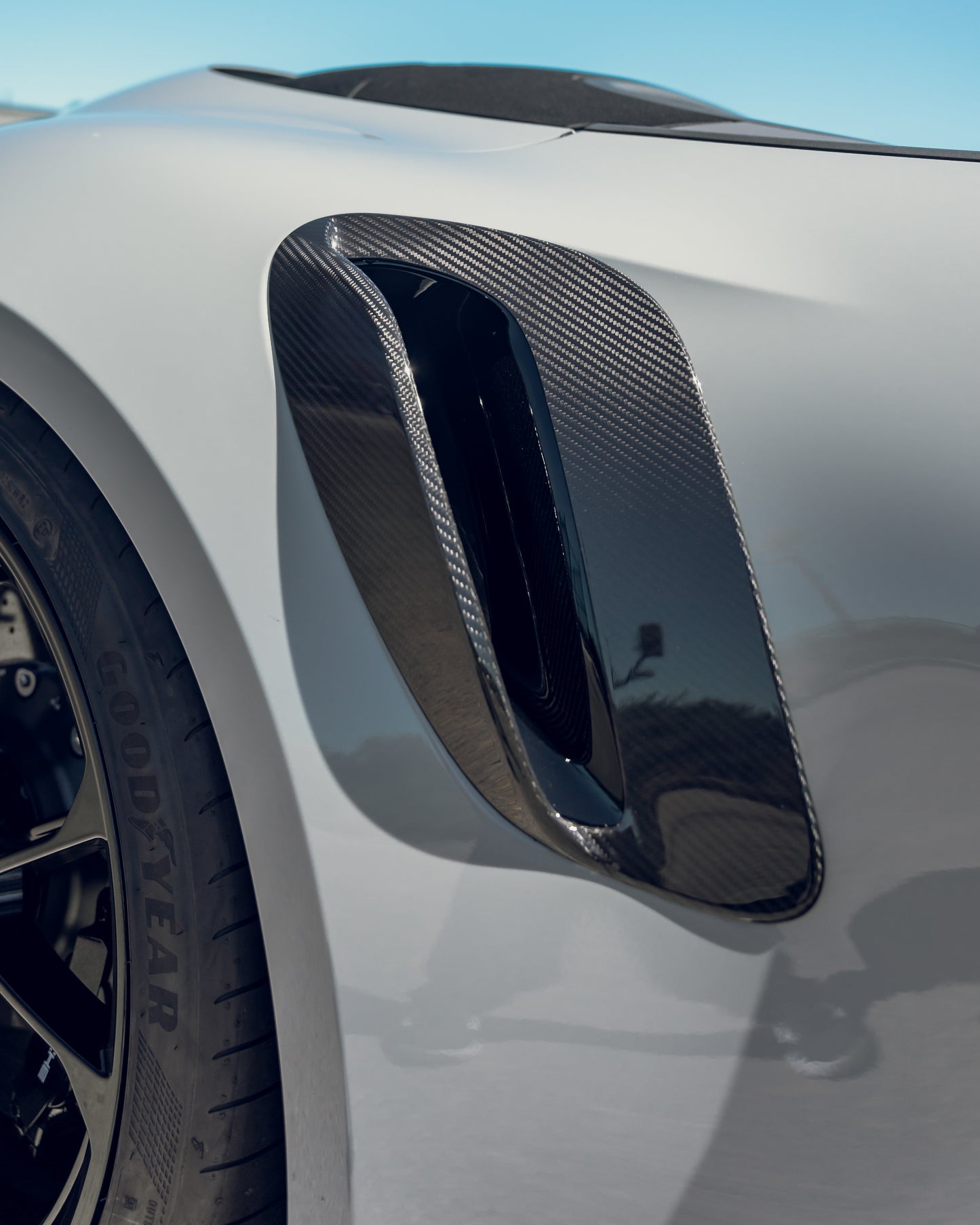 TECHART Carbon Air Intake for 992 Turbo (S) / GT3RS