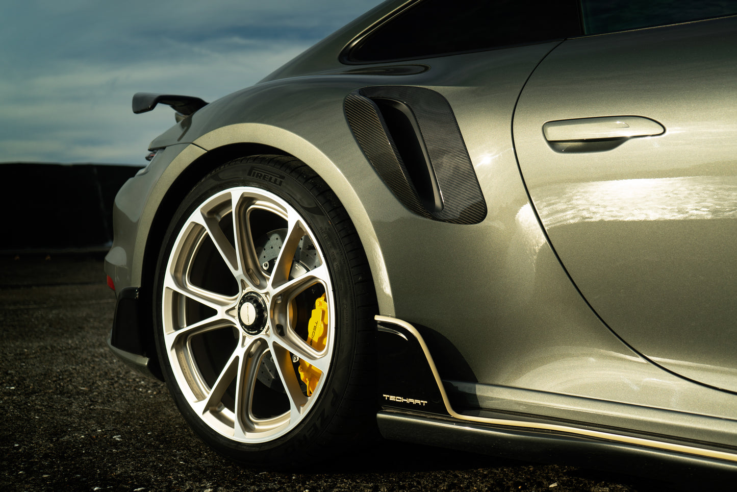 TECHART Carbon Air Intake for 992 Turbo (S) / GT3RS