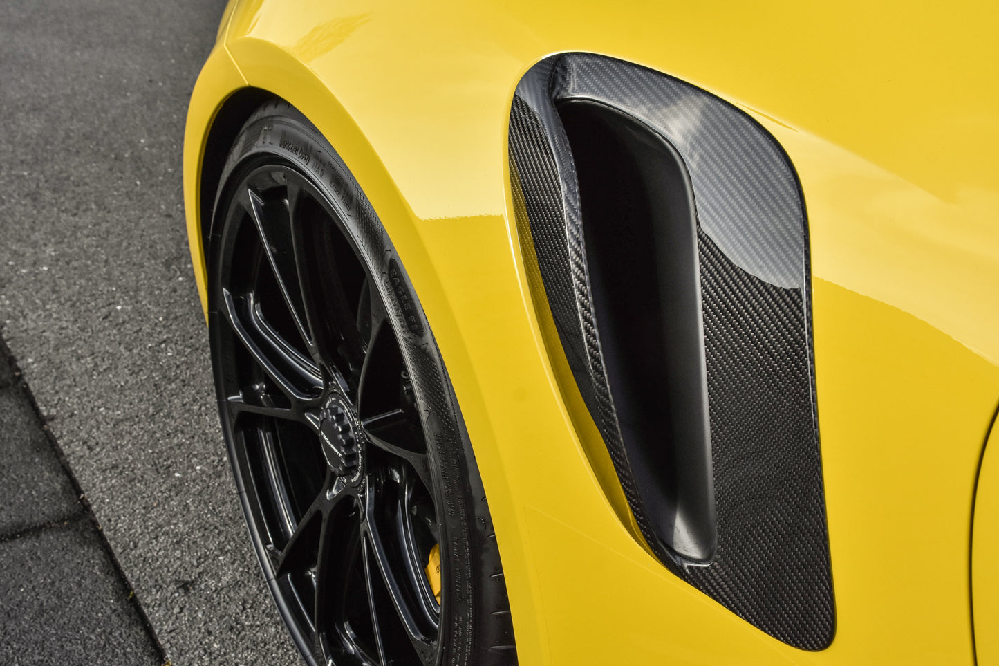 TECHART Carbon Air Intake for 992 Turbo (S) / GT3RS