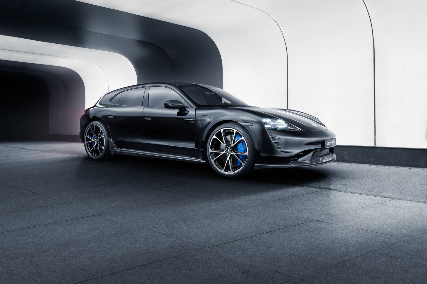 TECHART Carbon Side Skirts with Fin for 9J1 Taycan
