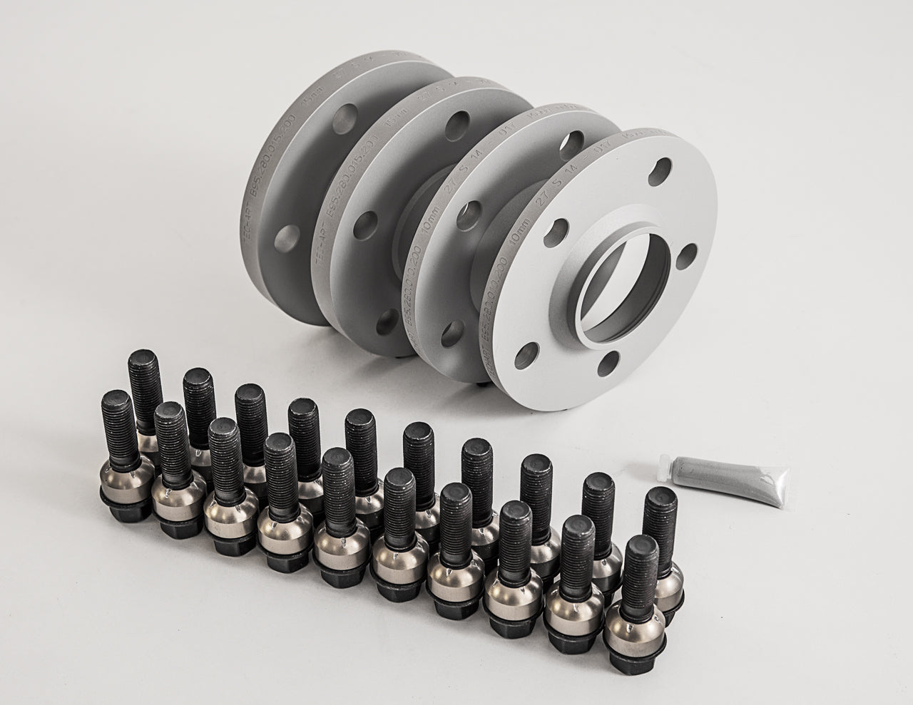 TECHART Performance-Kit Macan Widebody (Spacer-Kit) for Formula IV 21"