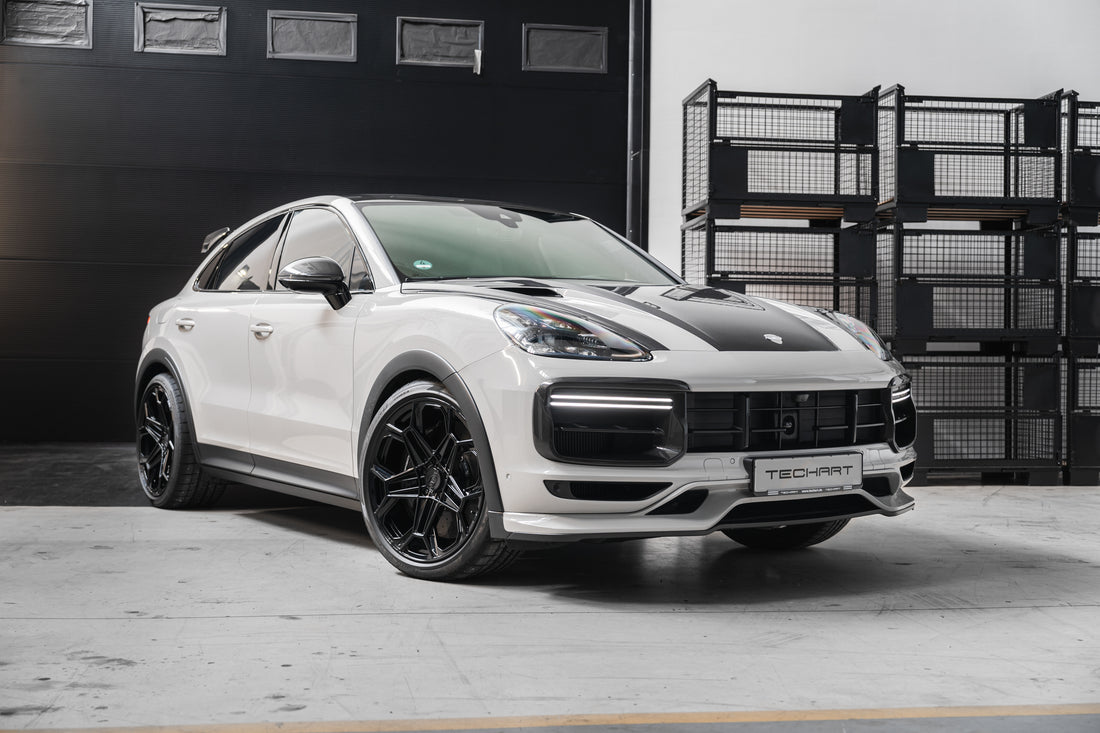 TECHART presents new carbon parts for the Cayenne Coupe models.