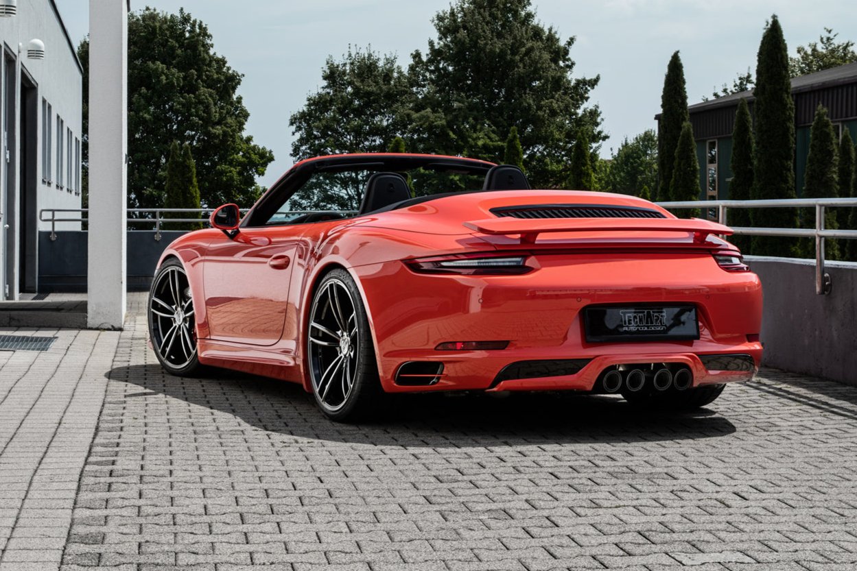 TECHART Shaft Panel with Louvers for Rear Apron for 991 Carrera from MY17